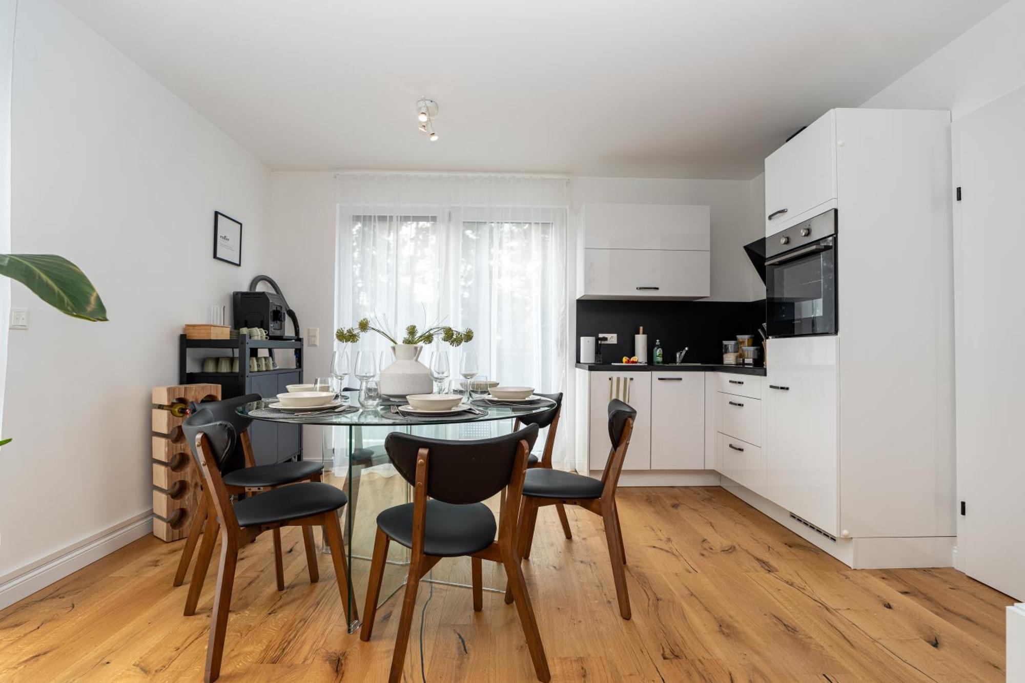 Noblenest: Terrasse - Netflix - Kaffee Apartment Viena Exterior foto