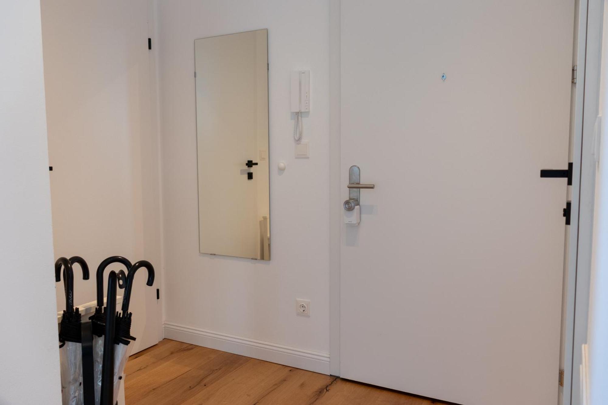 Noblenest: Terrasse - Netflix - Kaffee Apartment Viena Exterior foto