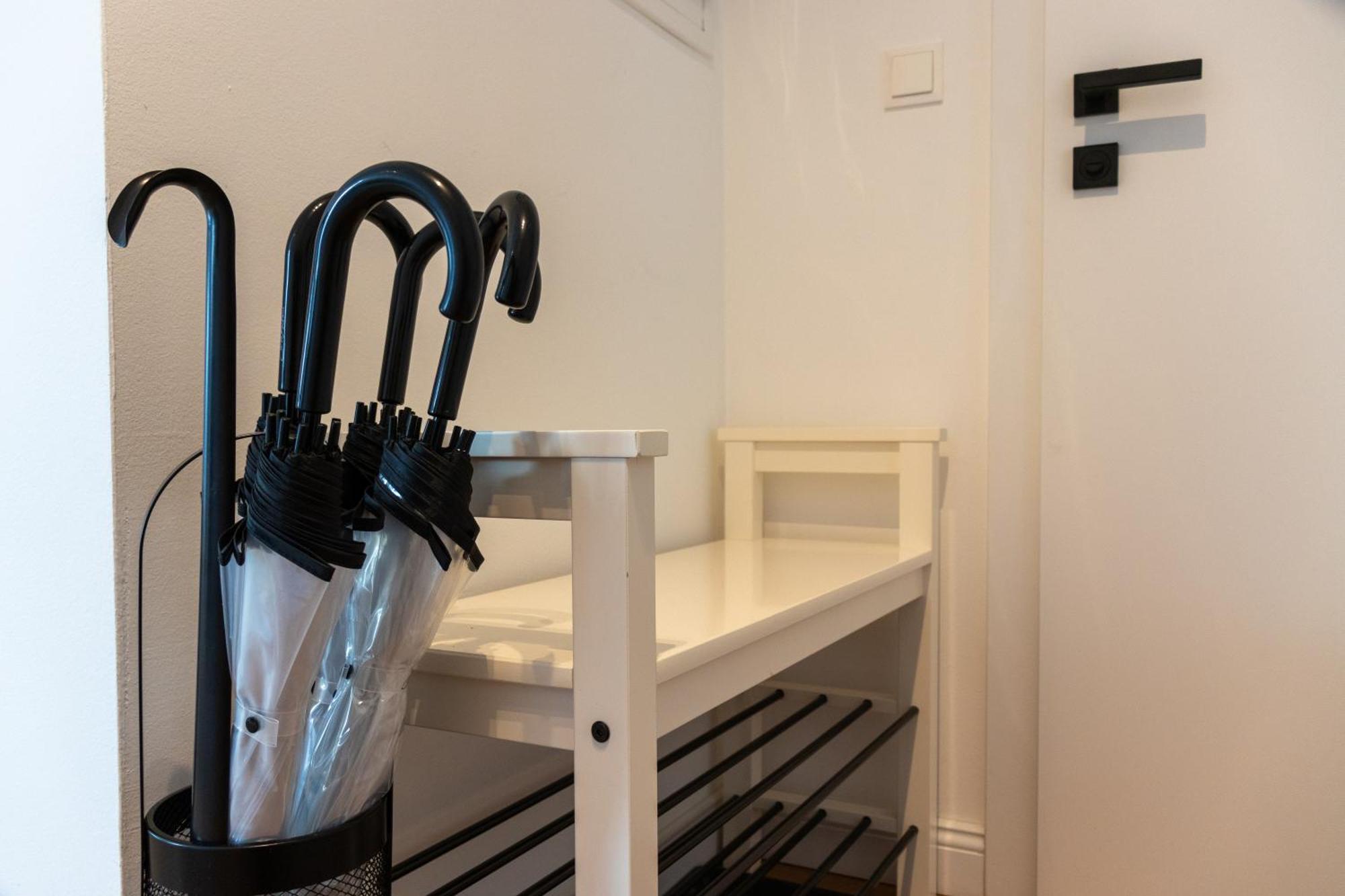 Noblenest: Terrasse - Netflix - Kaffee Apartment Viena Exterior foto